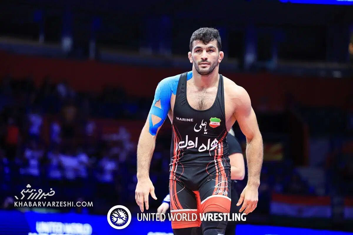 انتقاد قهرمان جهان از حسن یزدانی؛ مقابل تیلور کشتیگیر درجه ۲ بودی!