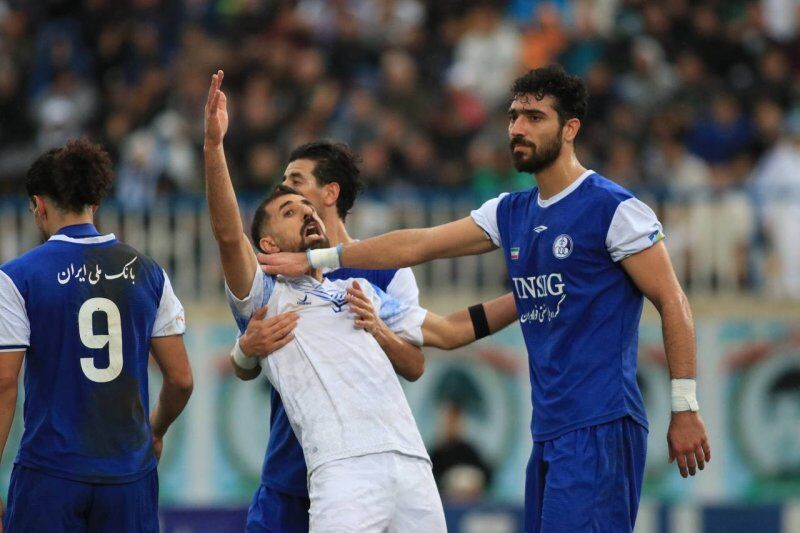 عکس| سوتی جدید صداوسیما در پخش یک مسابقه فوتبال!