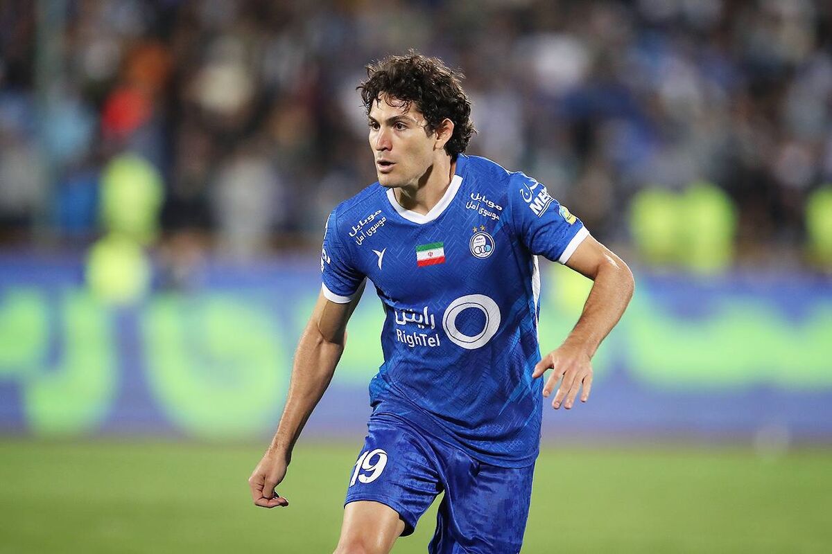 گلزنی پس از ۱۴۴ روز؛ آخرین گل مهاجم آرژانتینی استقلال هم گل دوم بود گلزنی پس از ۱۴۴ روز؛ آخرین گل مهاجم آرژانتینی استقلال هم گل دوم بود