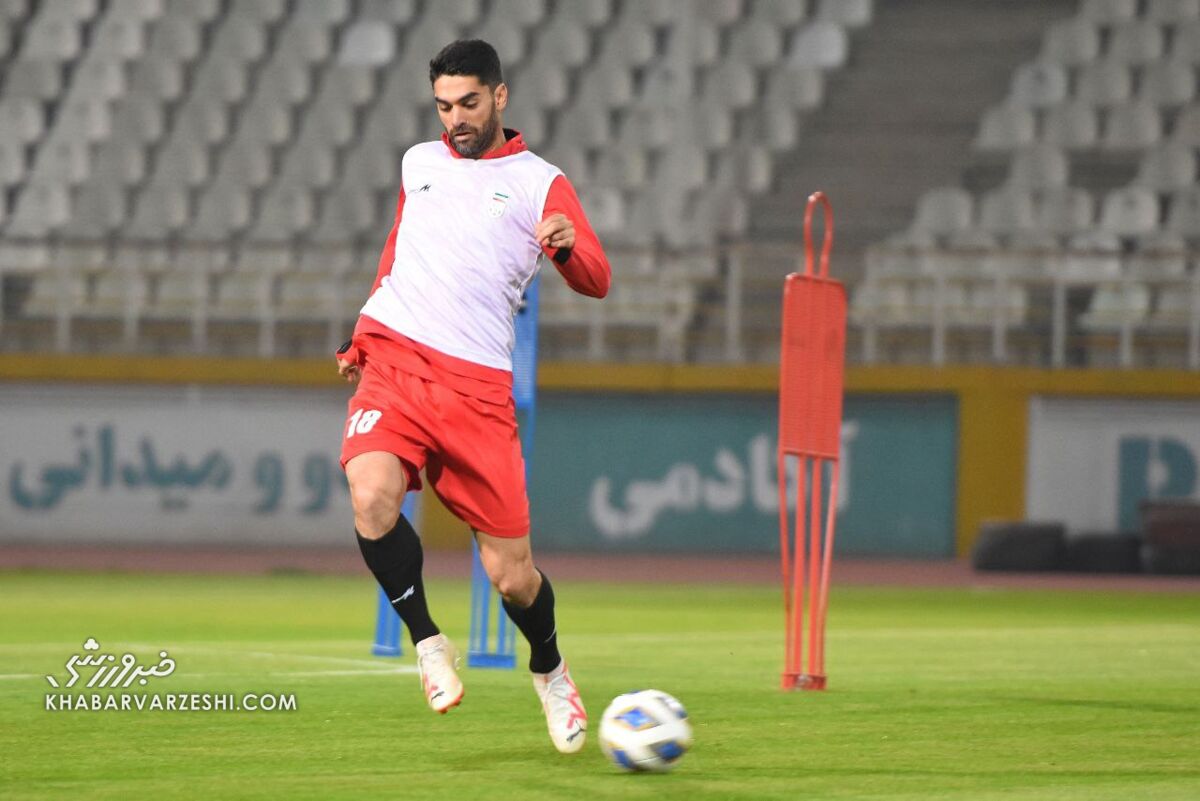 علی کریمی خودش رضایتنامه ۲۰۰ هزار دلاریاش را افزایش داد! علی کریمی خودش رضایتنامه ۲۰۰ هزار دلاریاش را افزایش داد!