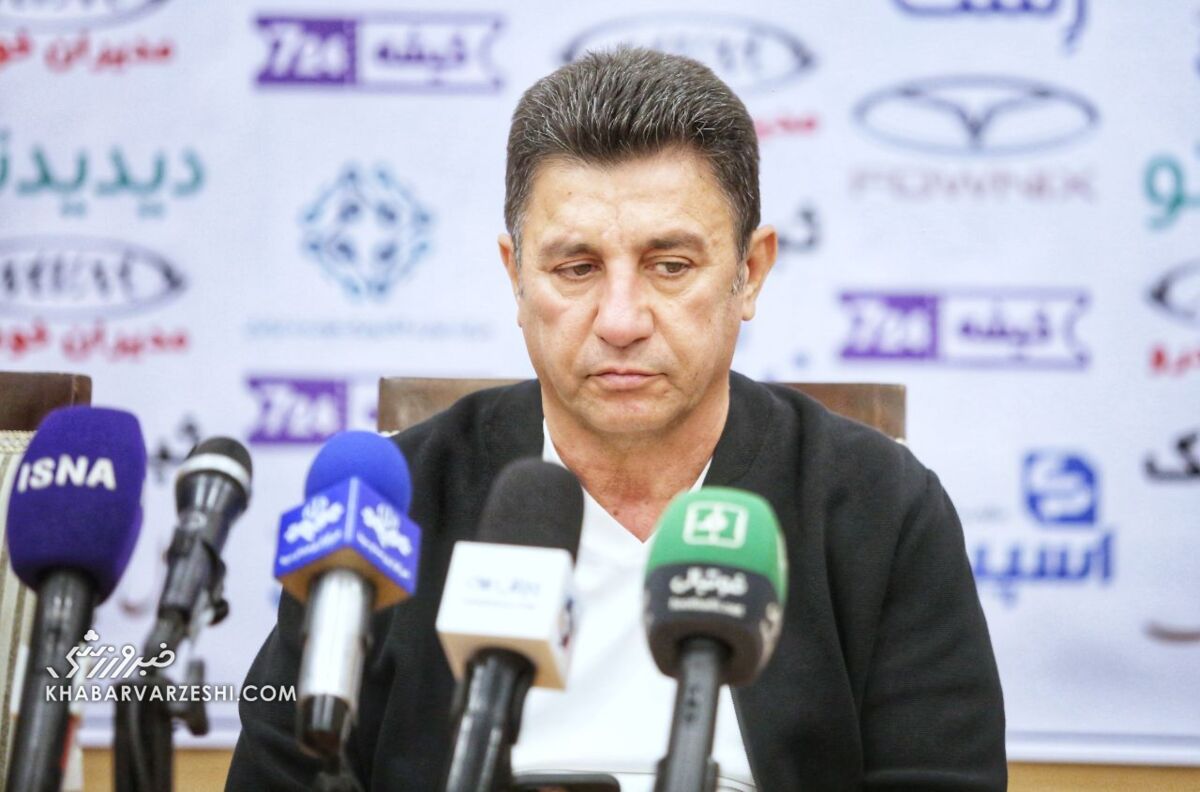 قلعهنویی با آمدن اسم کارلوس کیروش عصبانی شد +ویدیو قلعهنویی با آمدن اسم کارلوس کیروش عصبانی شد +ویدیو