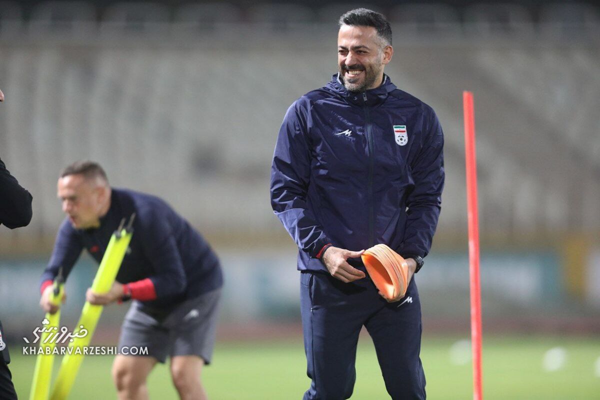 تصاویر| طعنه طارمی به کریم وسط تمرین/ خداداد عزیزی: واقعا متاسفم!