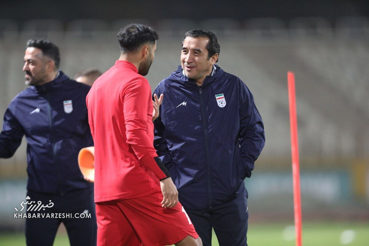 تصاویر| طعنه طارمی به کریم وسط تمرین/ خداداد عزیزی: واقعا متاسفم!