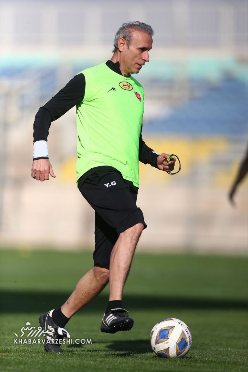 اقدام جالب گل محمدی مقابل انتقاد منتقدان/ یحیی لباس رزم پوشید +عکس