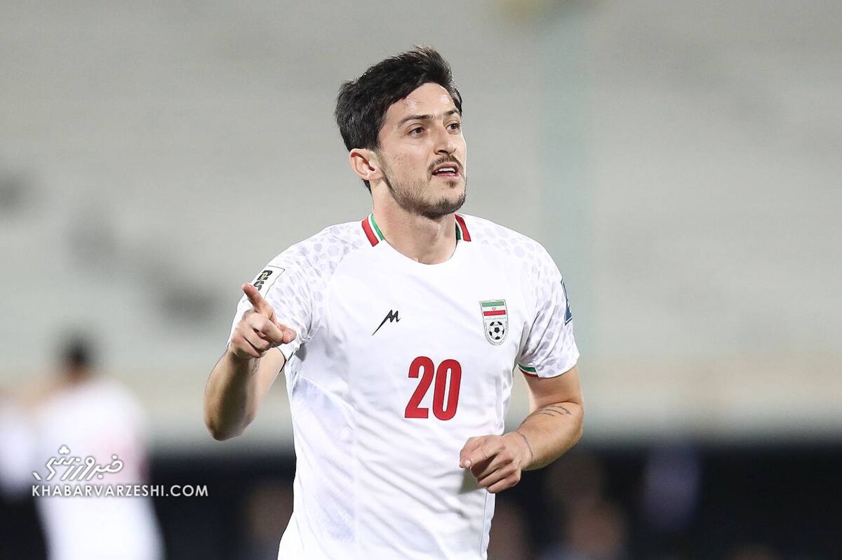 ویدیو| قهر سردار آزمون از سوال جنجالی یک خبرنگار پس از بازی تیم ملی ویدیو| قهر سردار آزمون از سوال جنجالی یک خبرنگار پس از بازی تیم ملی