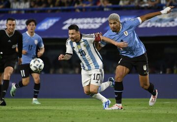ویدیو| خلاصه دیدار آرژانتین ۰ - اروگوئه ۲/ سورپرایز قهرمان جام‌جهانی در خانه