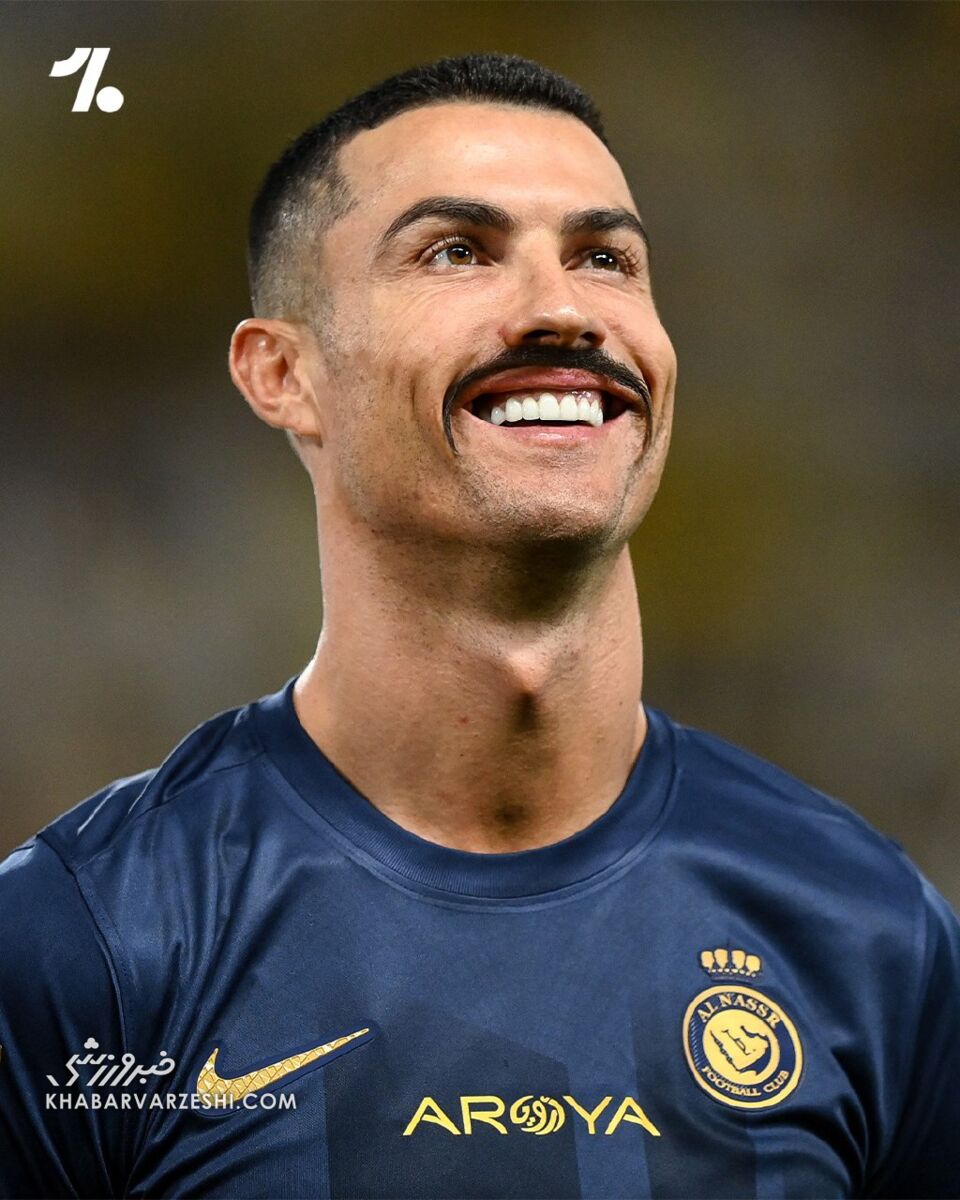 تصاویر| فوقستارههای دنیای فوتبال «سبیل» گذاشتند!/ مسی و رونالدو با چهرهای که هرگز ندیدهاید