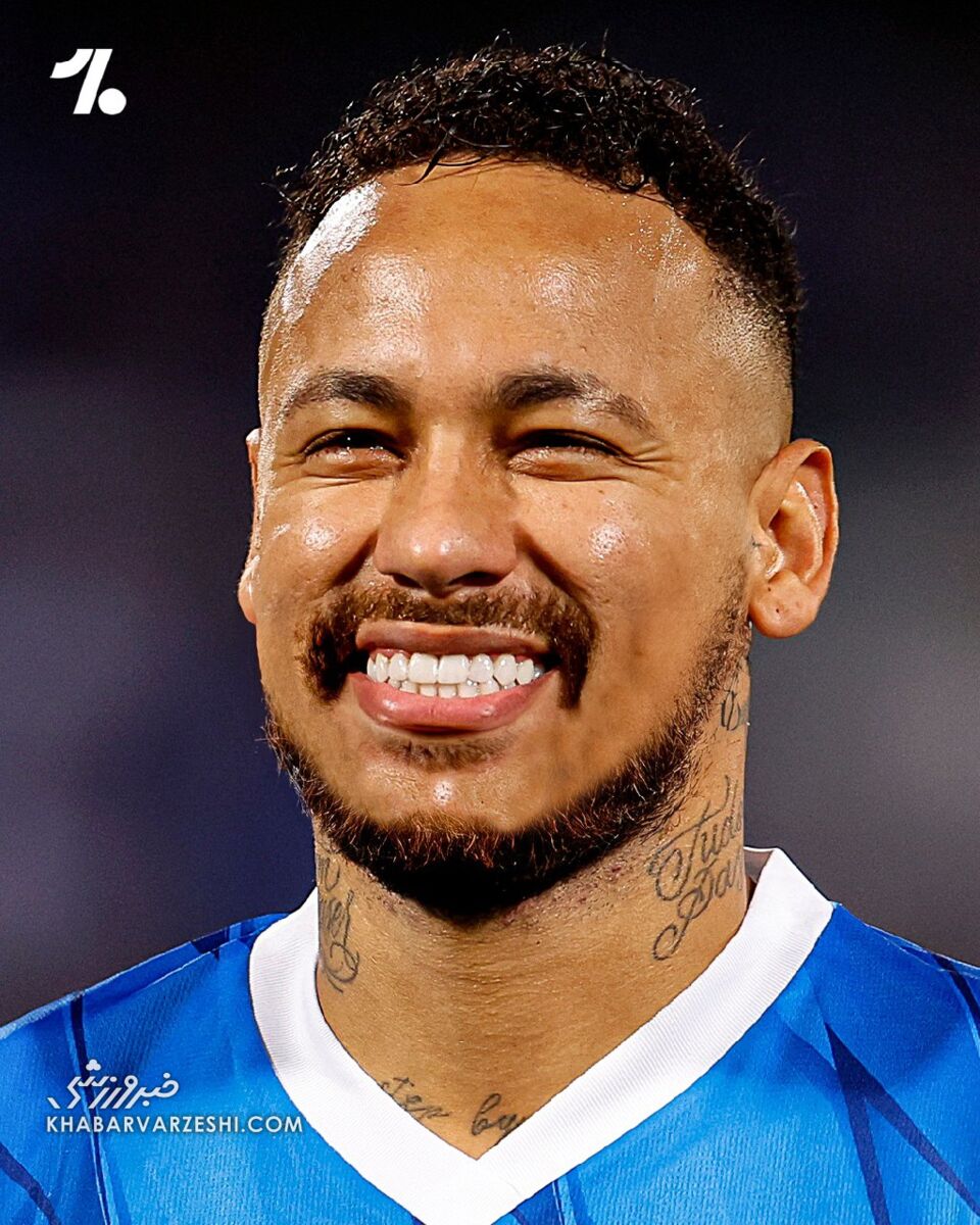 تصاویر| فوقستارههای دنیای فوتبال «سبیل» گذاشتند!/ مسی و رونالدو با چهرهای که هرگز ندیدهاید