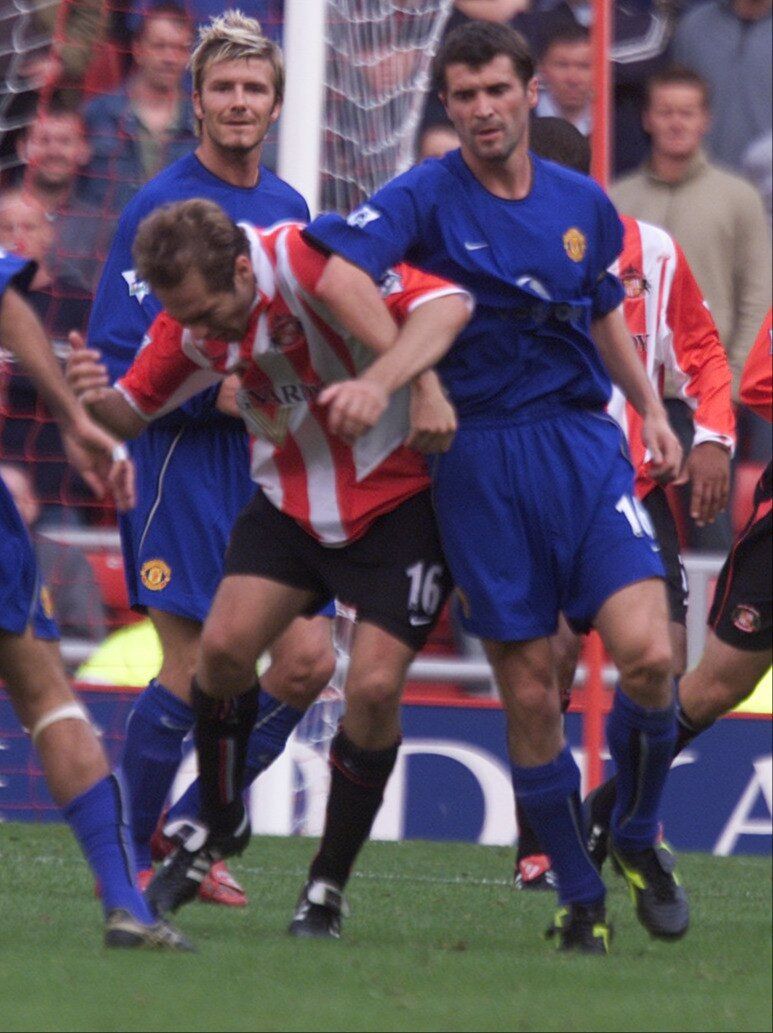 شعلهور شدن آتش کینه ۲ ستاره سابق فوتبال روی آنتن زنده/ دلقک بیا اختلاف ۲۱ ساله را در رینگ بوکس حل کنیم!