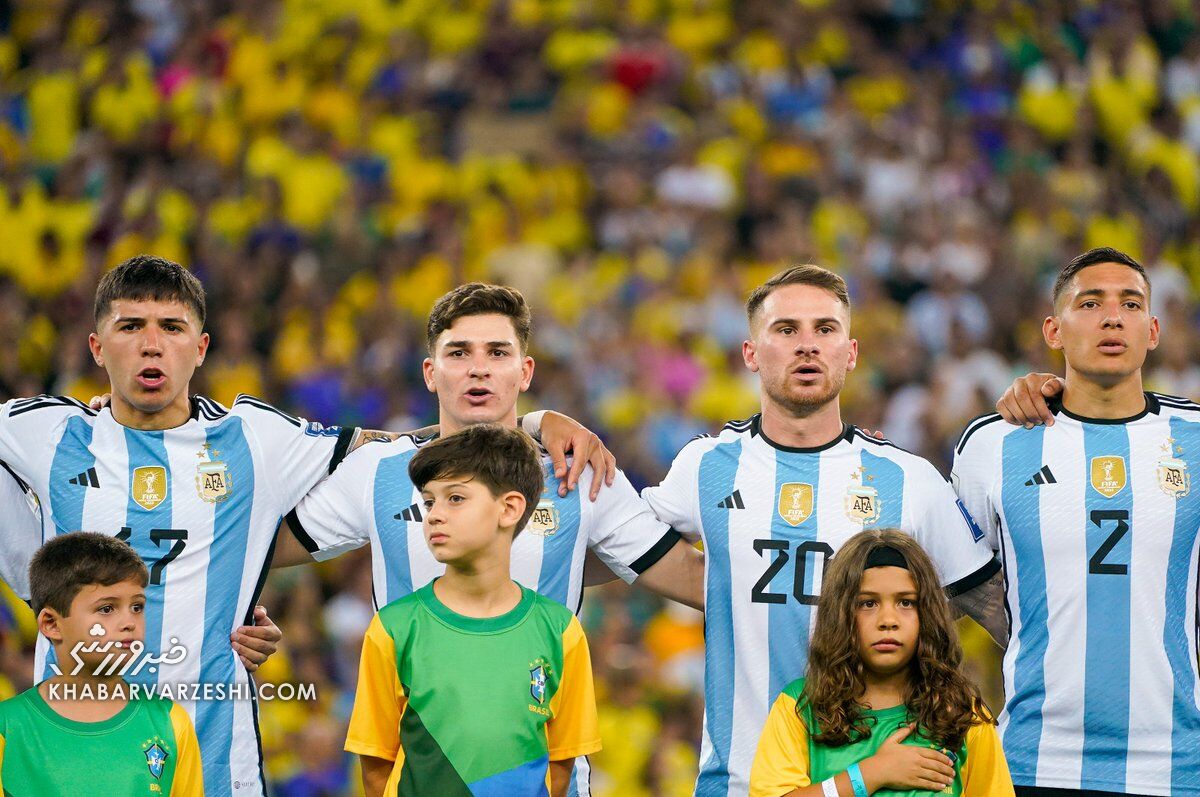 تصاویر| این رفتار وحشیانه یاران مسی را عصبانی کرد/ چرا بازی برزیل - آرژانتین دیرتر شروع شد؟