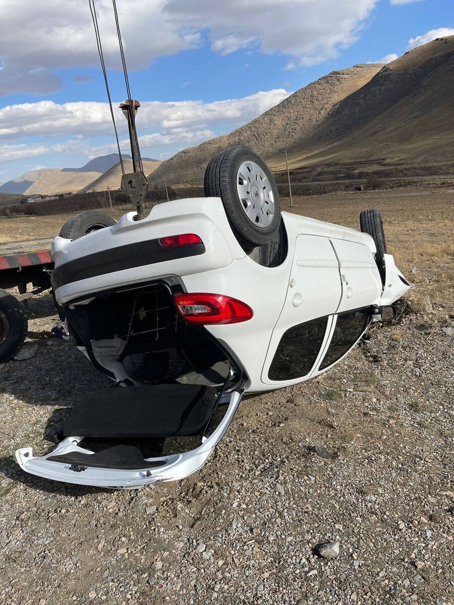 عکس| تصادف وحشتناک مهاجم سابق پرسپولیس/ بازیکن لیگ برتری از شاخبهشاخ شدن با کامیون گریخت اما...