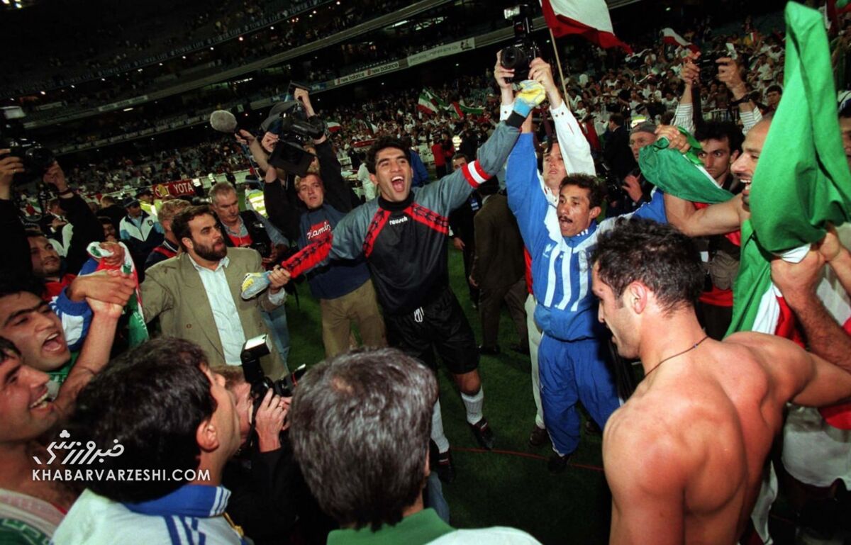 معمای پیچیده اهدای حواله خودرو به بازیکنان تیم ملی؛ آیا حق با علی دایی است؟/ پاداش ۱۰۰ دلاری به ملی پوشان قبل از دیدار با استرالیا!