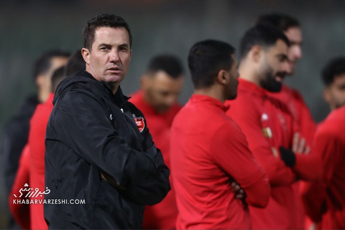 عکس| اولین پیام سرمربی جدید پرسپولیس برای ستاره تیمش