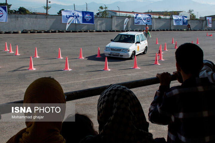 سومین دوره مسابقات اتومبیلرانی اسلالوم قهرمانی کشور