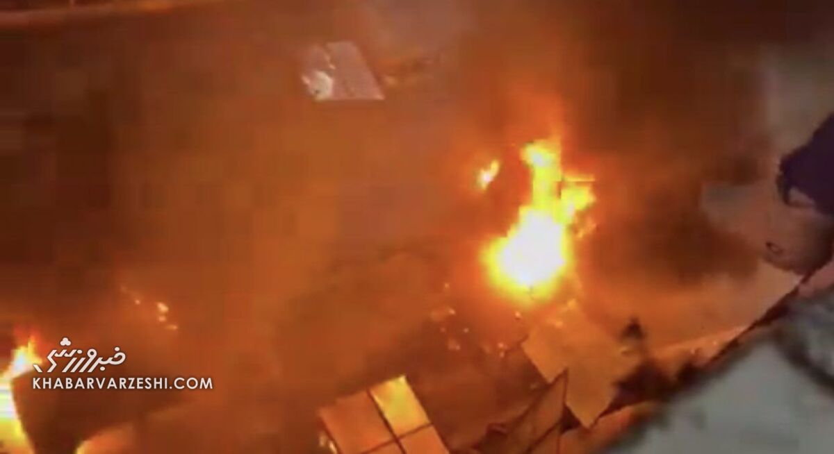 عکس| عصبانیت وحشتناک هواداران سانتوس پس از سقوط/ ورزشگاه و اتوبوس تیم به آتش کشیده شد!