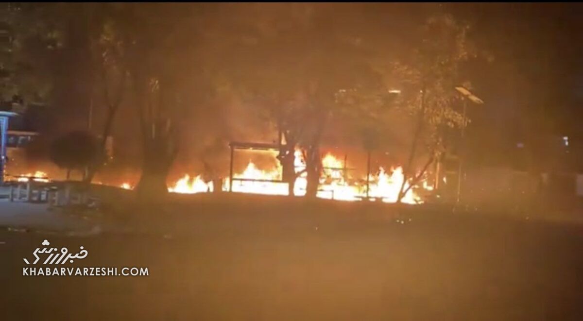 عکس| عصبانیت وحشتناک هواداران سانتوس پس از سقوط/ ورزشگاه و اتوبوس تیم به آتش کشیده شد!