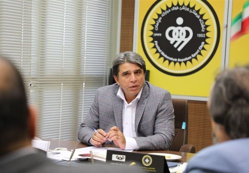 تکلیف نیکفر مشخص شد؛ سپاهان مدیرعامل عوض نمیکند منوچهر نیکفر
