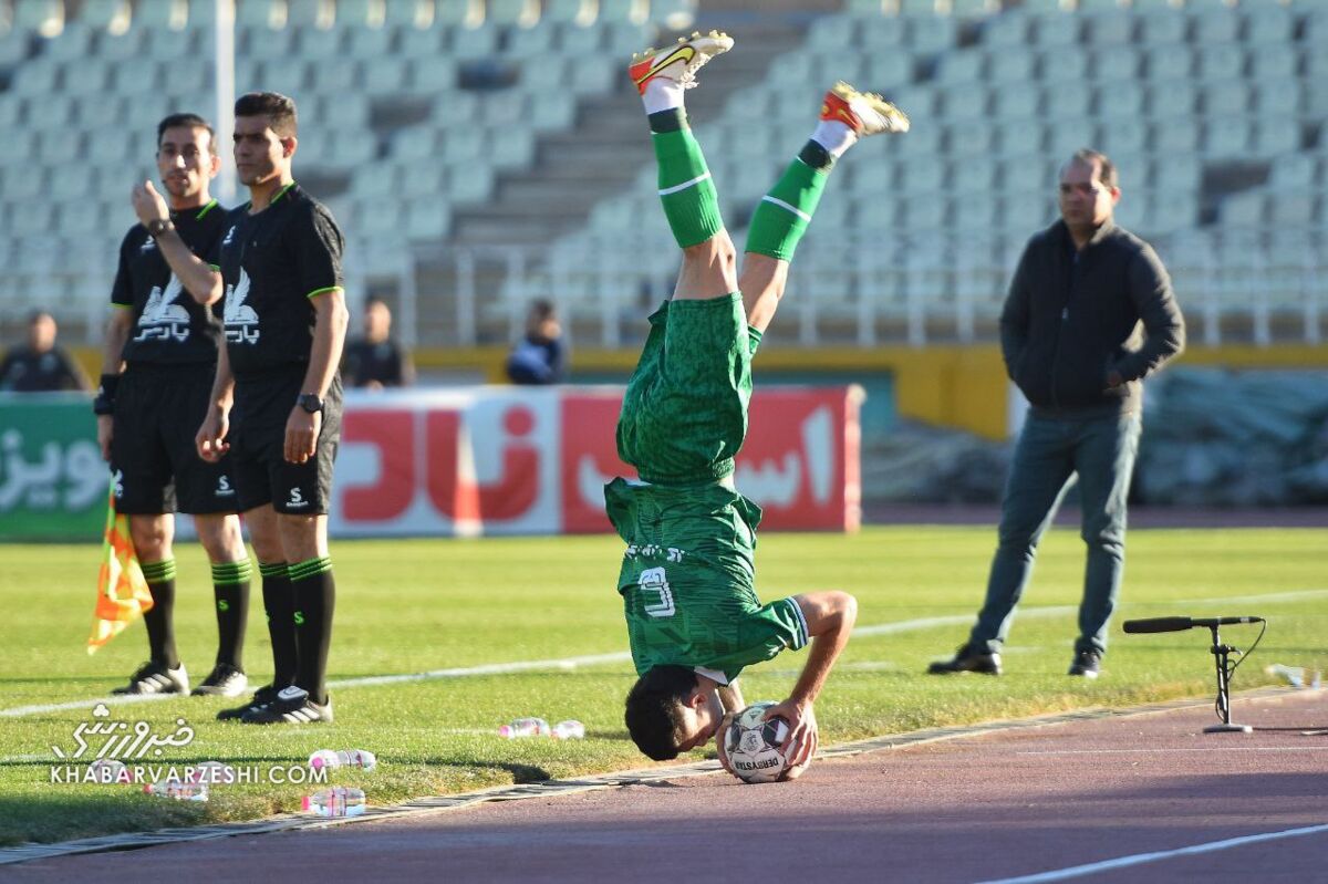 ذوب‌آهن خلاء اوت‌انداز را پر کرد/ گلسازی که با دست در فوتبال ایران ستاره می‌سازد!