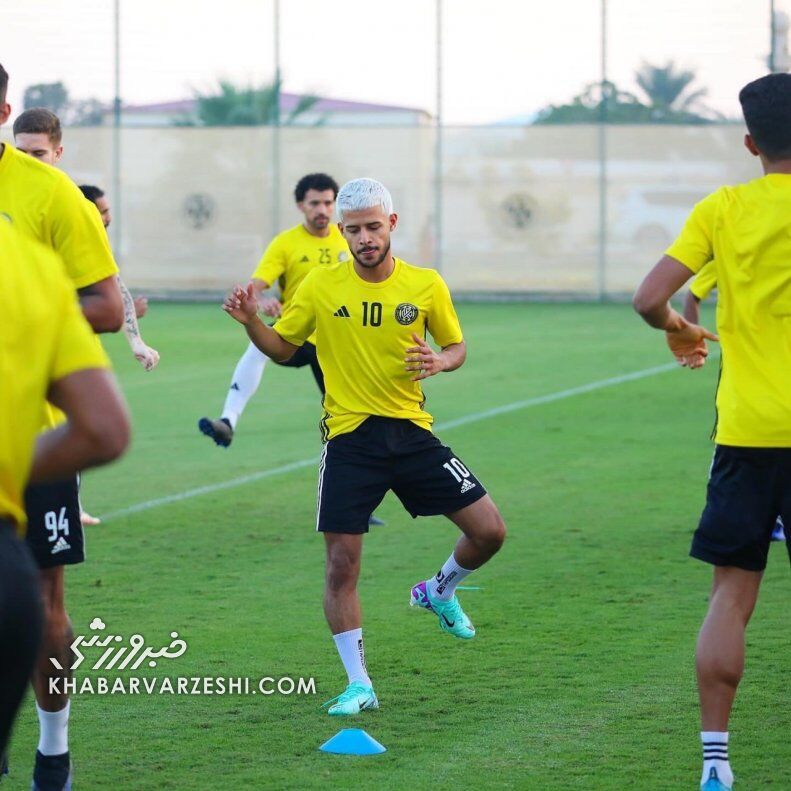 تصاویری از مدل موهای جدید قایدی پیش از دیدار بزرگ