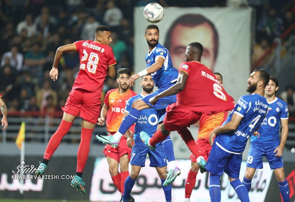 جدول| صدرنشینی استقلال در آستانه دربی متزلزل شد/ بخت به پرسپولیس یحیی رو کرد! جدول| صدرنشینی استقلال در آستانه دربی متزلزل شد/ بخت به پرسپولیس یحیی رو کرد!