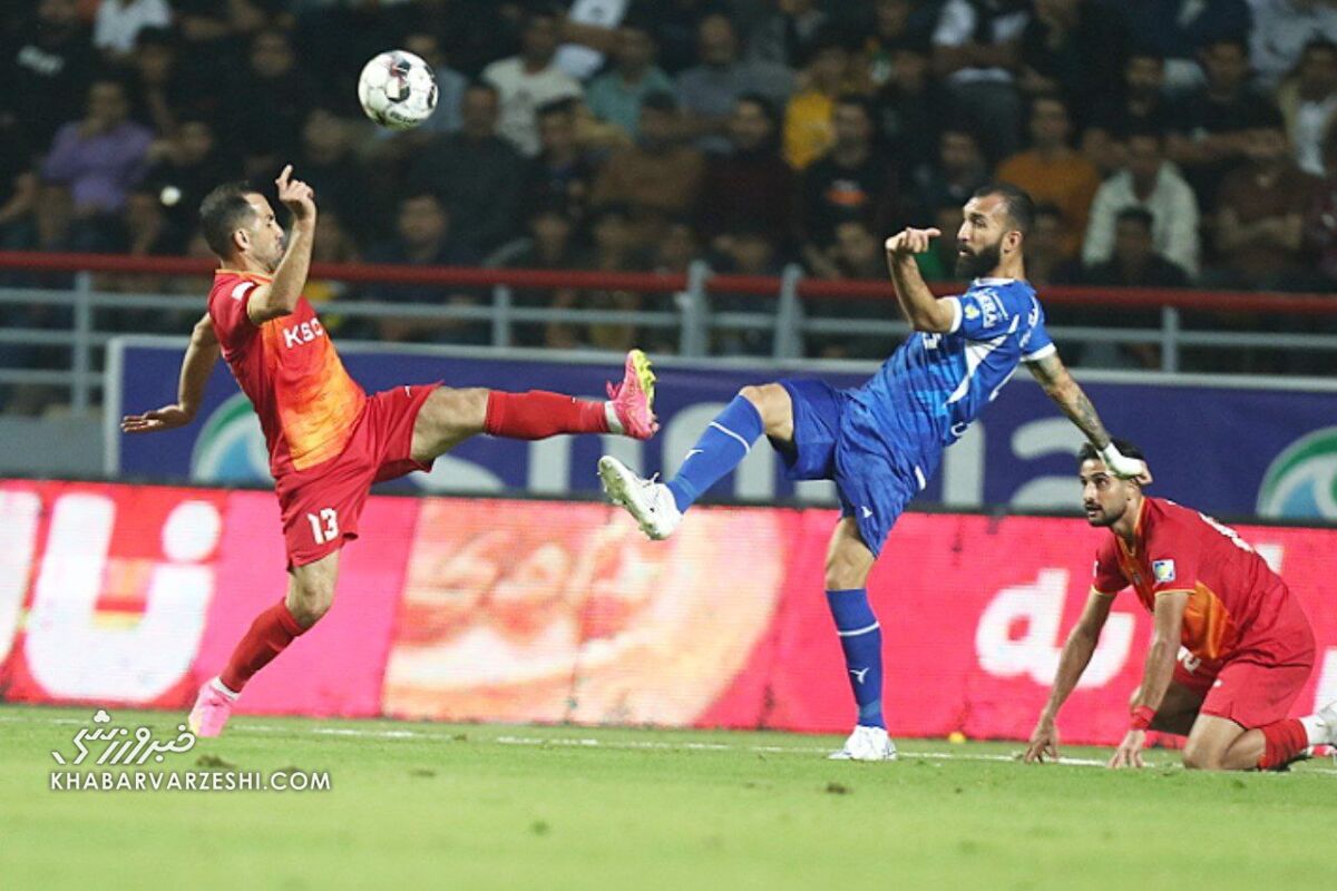 سورپرایز نکونام در دربی/ بازیکن مورد علاقه کیروش مسئول مهار خط آتش پرسپولیس سورپرایز نکونام در دربی/ بازیکن مورد علاقه کیروش مسئول مهار خط آتش پرسپولیس