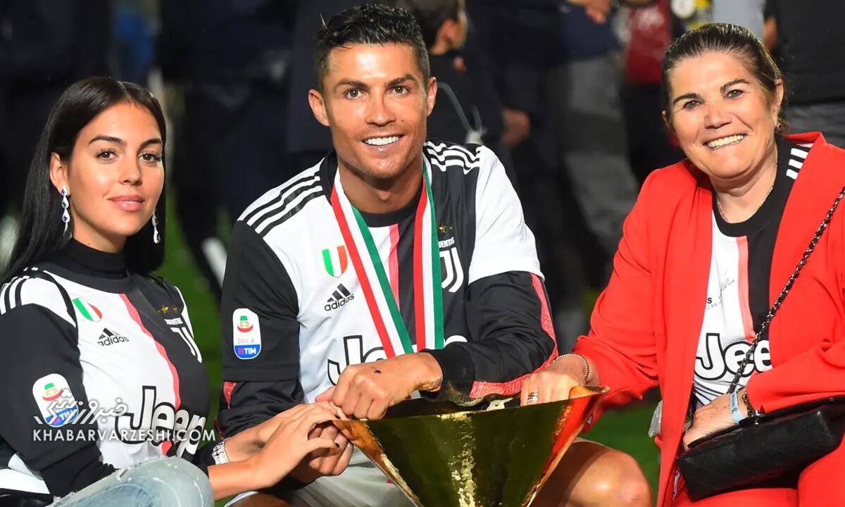 عکس| سلیقه جورجینا کار دست کریس داد/ مدل آرژانتینی از خط قرمز خانوادگی عبور کرد! عکس| سلیقه جورجینا کار دست کریس داد/ مدل آرژانتینی از خط قرمز خانوادگی عبور کرد!