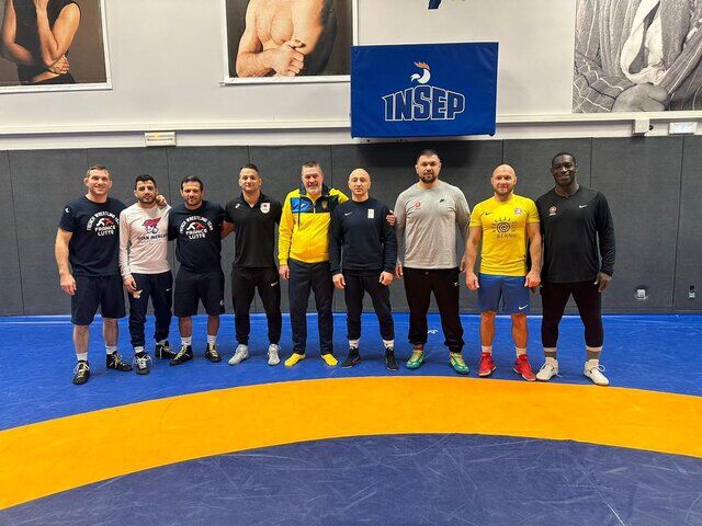 عکس| ایرانی دارنده طلا و نقره المپیک در خارج از کشور معلم شد!