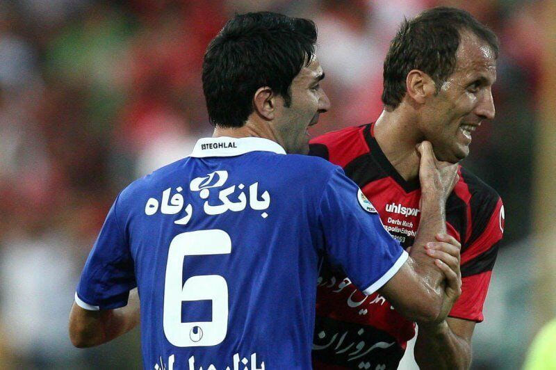 عکس| نکونام لباس پرسپولیس را پاره کرد