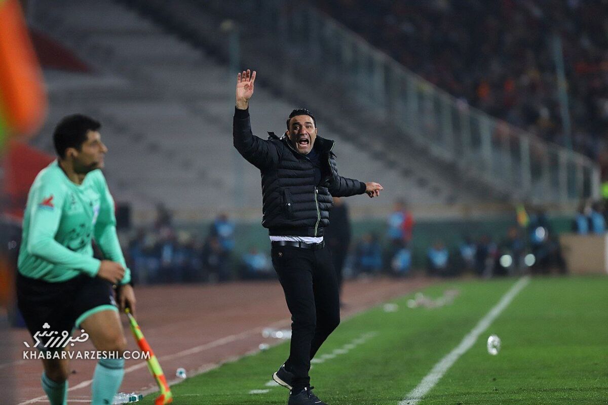 استقلالِ نکونام، محله برو بیا/ جواد از یک سوراخ ۲ بار گزیده شد استقلالِ نکونام، محله برو بیا/ جواد از یک سوراخ ۲ بار گزیده شد