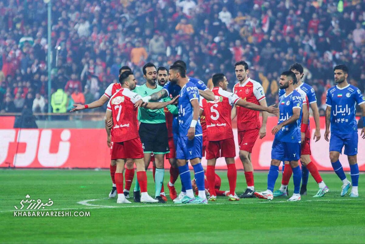 ویدیویی که باشگاه استقلال علیه پرسپولیس منتشر کرد/ دعوای پرسپولیس و استقلال وارد مرحله جدید شد! ویدیویی که باشگاه استقلال علیه پرسپولیس منتشر کرد/ دعوای پرسپولیس و استقلال وارد مرحله جدید شد!