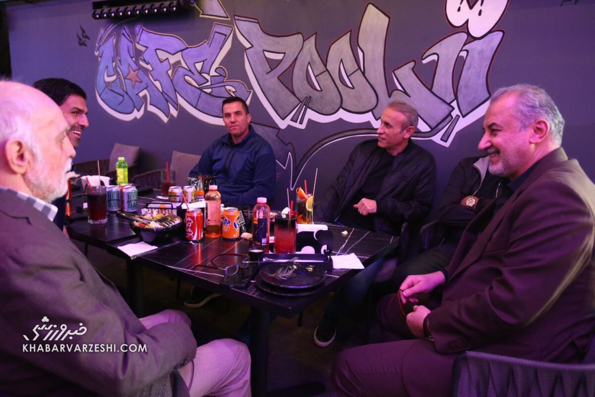 قرار و مدار در رستوران آقای ستاره؛ چه کسی در پرسپولیس بانی خیر شد؟/ پشت پرده آشتی کنان گل محمدی و درویش در خیابان پاسداران قرار و مدار در رستوران آقای ستاره؛ چه کسی در پرسپولیس بانی خیر شد؟/ پشت پرده آشتی کنان گل محمدی و درویش در خیابان پاسداران