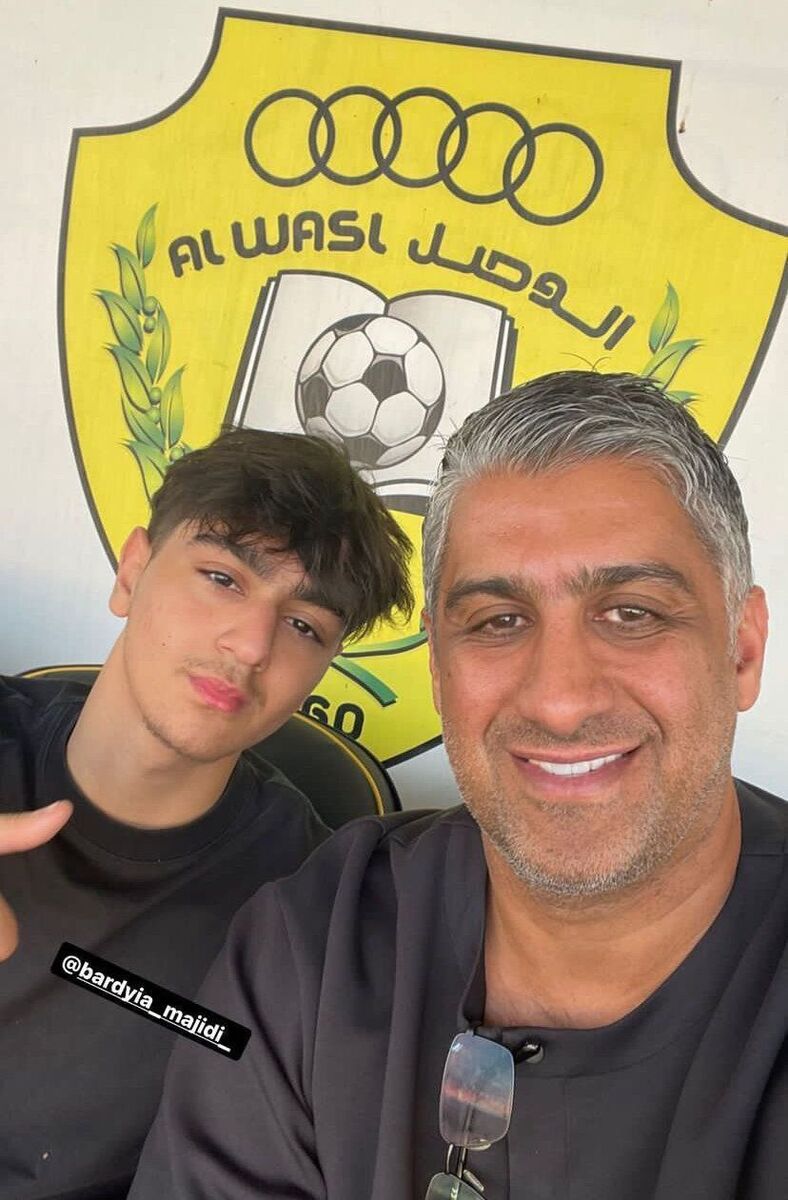 عکس| دورهمی پسر فرهاد مجیدی و فرزاد در امارات