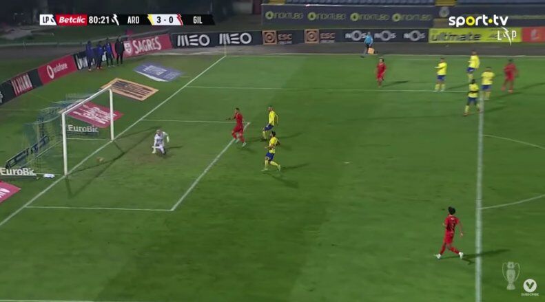 عکس| VAR علیه آقای گل پرسپولیس