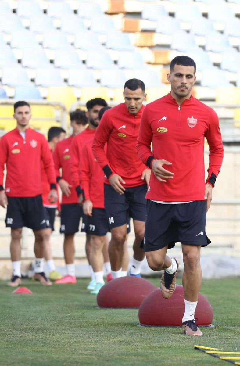 عکس| چهره ناراحت علی نعمتی در تمرین پرسپولیس