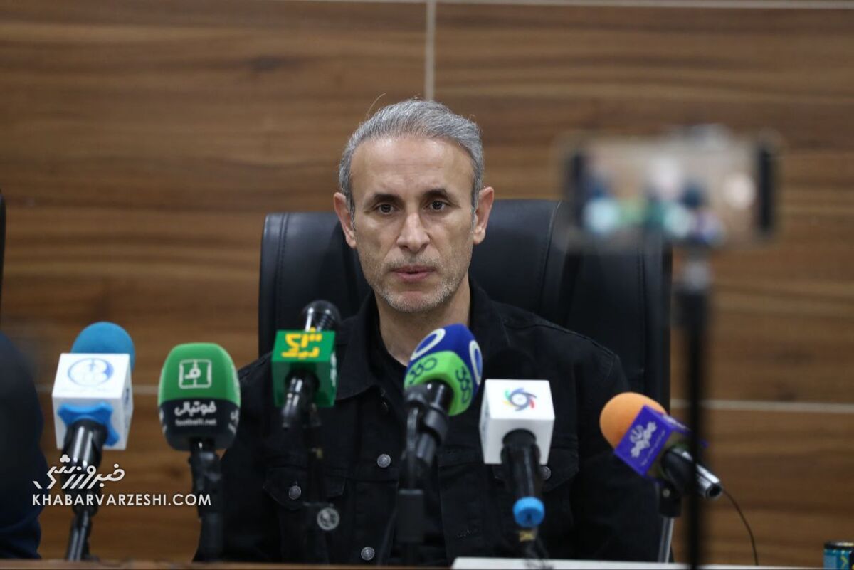 گلمحمدی: برای اشکان خورشیدی خوشحالم؛ اینها کار خداست/ آن دو داور با چه ارتباطی از عراق آمدند؟/ مگر حرف فغانی فصلالخطاب است؟ گلمحمدی: برای اشکان خورشیدی خوشحالم؛ اینها کار خداست/ آن دو داور با چه ارتباطی از عراق آمدند؟/ مگر حرف فغانی فصلالخطاب است؟