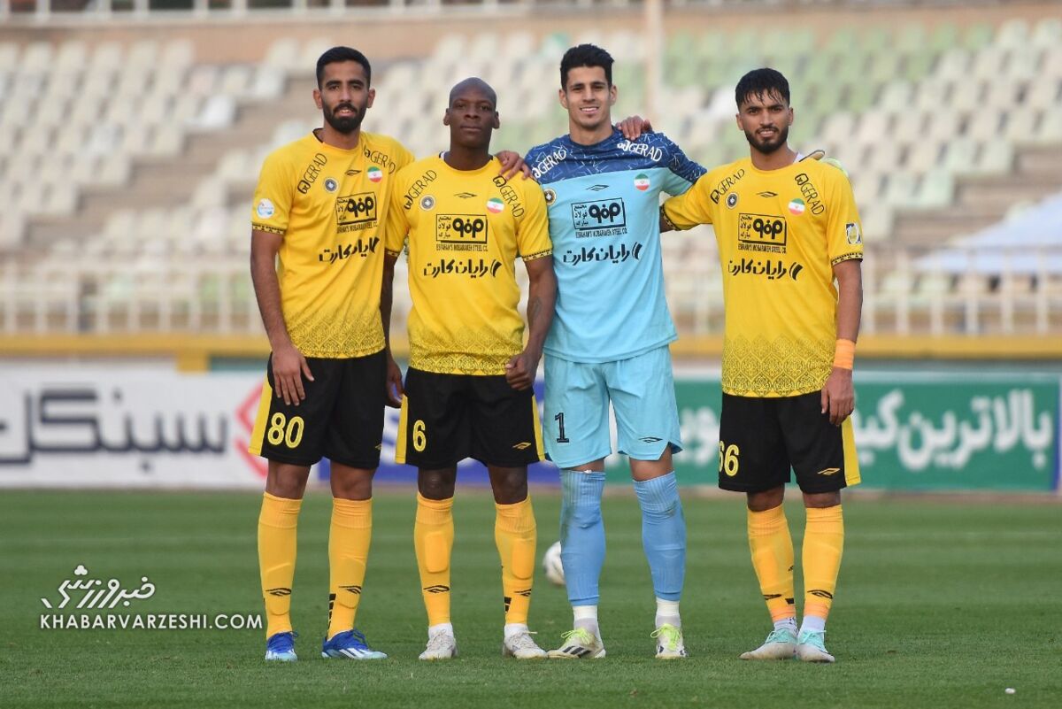 بهترین های هفته ۱۴ لیگ برتر؛ آخرین خطوط تیره جدول هم پاک شد/ ستاره مغضوب گرجستانی عصای دست پرسپولیس شد/ بمب ساعتی، سپاهان را تکان داد