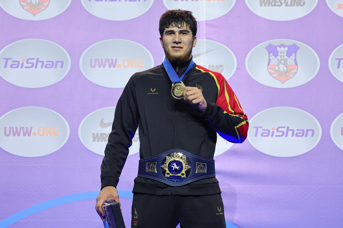 عکس| برترین آزادکار جهان انتخاب شد/ معرفی بهترین کشتیگیر زن سال ۲۰۲۳