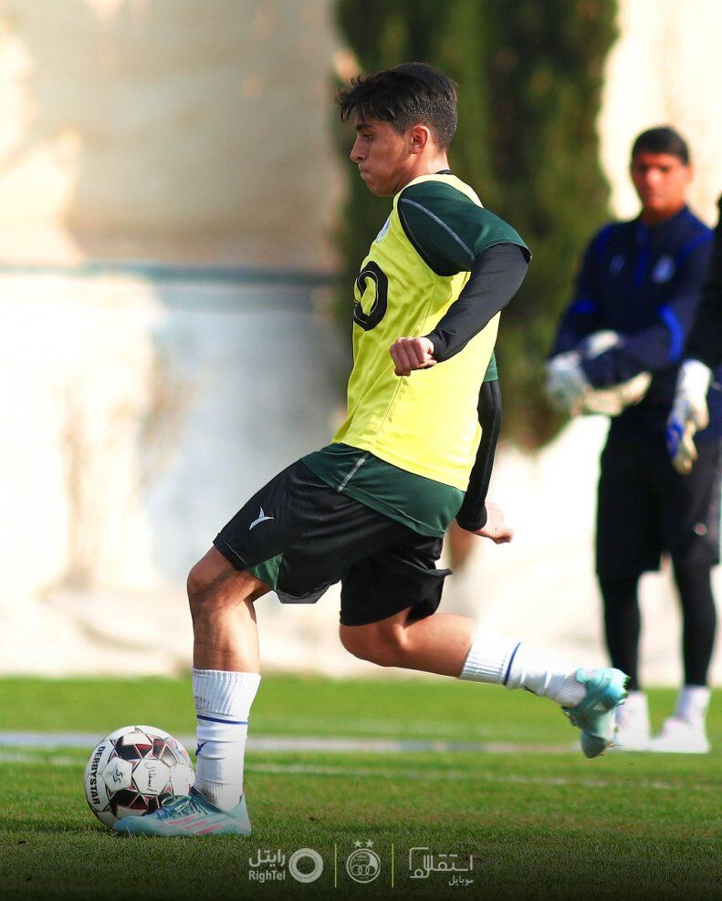 حضور چند بازیکن ناشناخته در تمرین استقلال