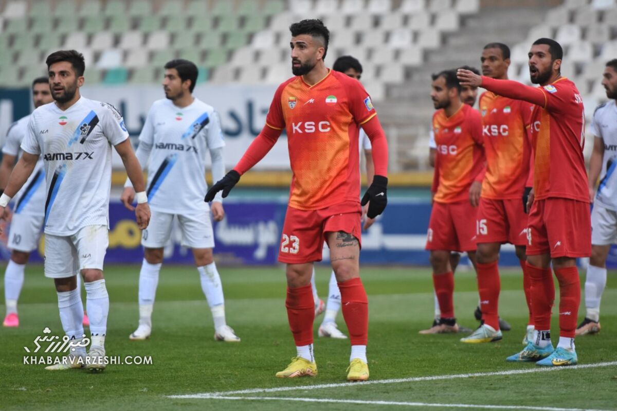 وینگر سابق پرسپولیس از فولاد جدا شد وینگر سابق پرسپولیس از فولاد جدا شد