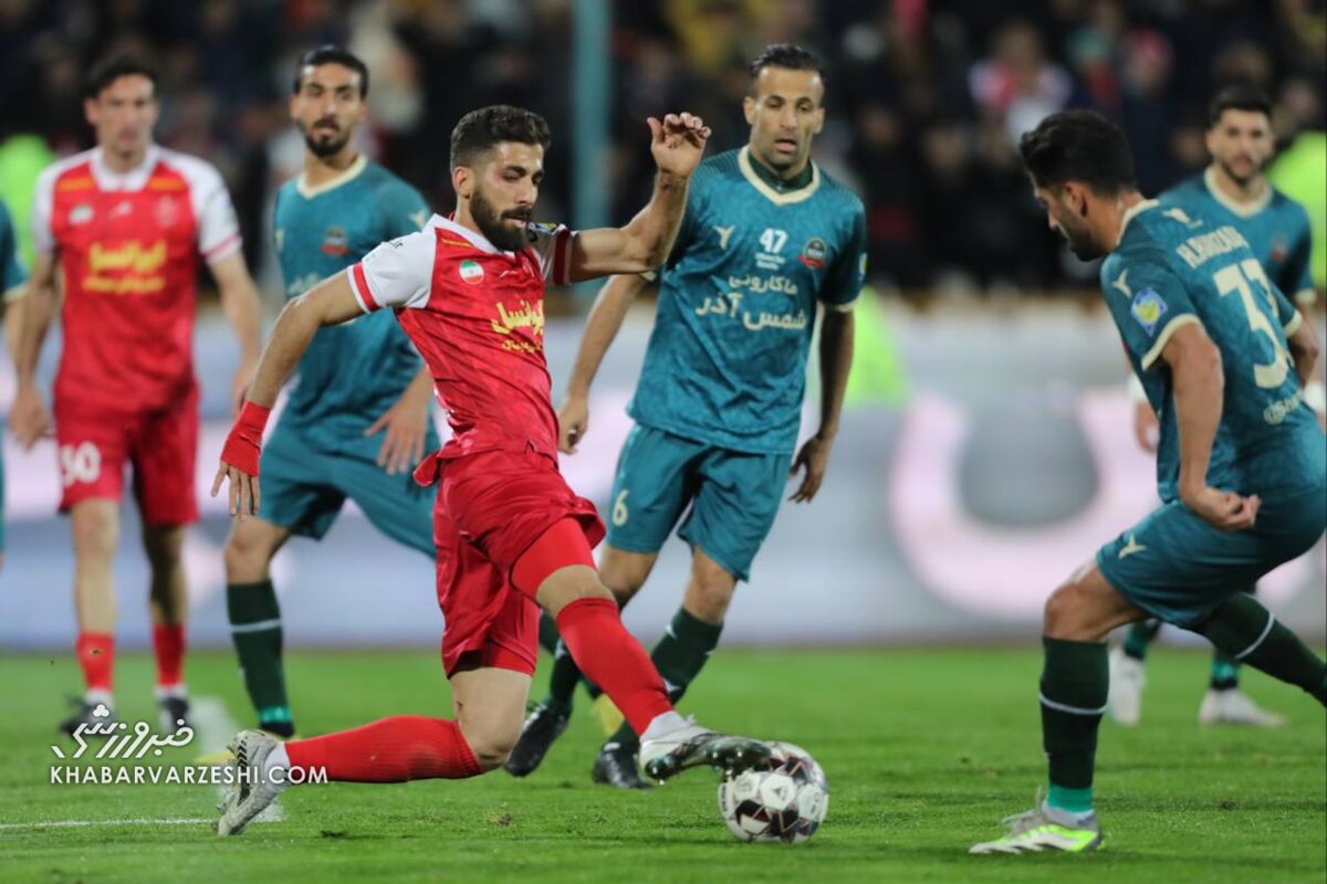 ماجرای درگیری ستاره پرسپولیس با بازیکن نساجی/ چند سالته که لات بازی در می آوری!؟