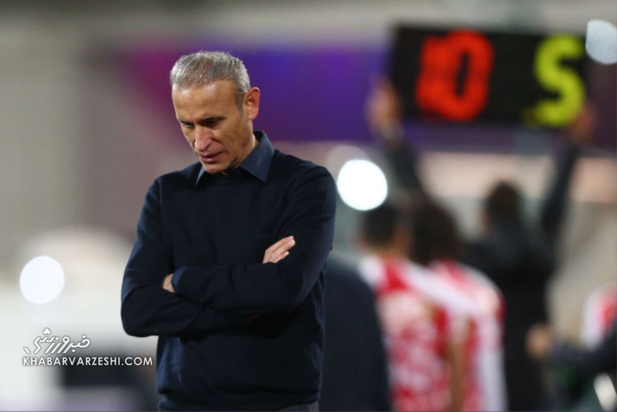 چراغ سبز گلمحمدی برای نشستن روی نیمکت سپاهان چراغ سبز گلمحمدی برای نشستن روی نیمکت سپاهان