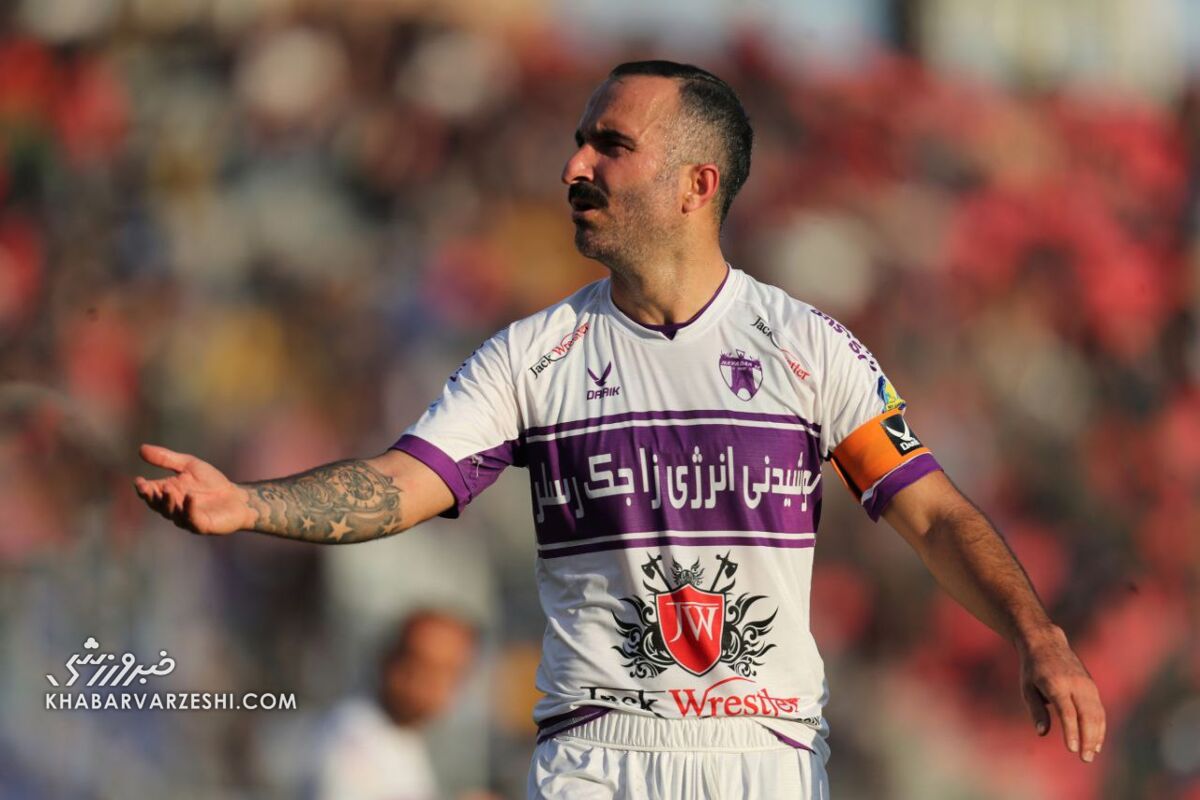 تصاویر| ستاره سابق استقلال با استایلی که هرگز ندیدهاید!