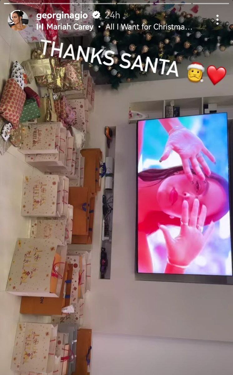 عکس| حال و هوای جالب اولین کریسمس رونالدو و نامزدش در عربستان سعودی