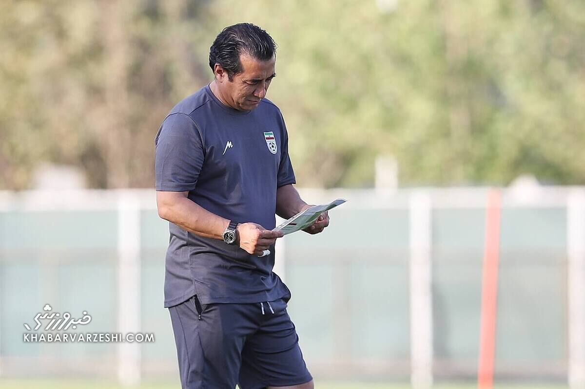 درخواست خداداد عزیزی از خطیر و نکونام؛ شش هفته جنگ نکنید درخواست خداداد عزیزی از خطیر و نکونام؛ شش هفته جنگ نکنید