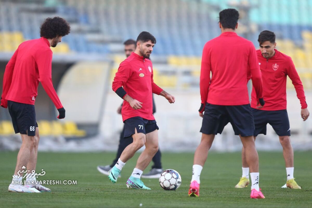 پیشنهاد به ستاره پرسپولیس با دستمزد نجومی؟/ تصمیم جدی یک سرخپوش برای جدایی پیشنهاد به ستاره پرسپولیس با دستمزد نجومی؟/ تصمیم جدی یک سرخپوش برای جدایی