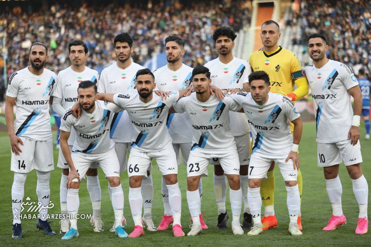 استقلال با پنچر شدن پیکانِ عنایتی، دوباره صدرنشین شد/ پایان خوش نکونام با آبیها در نیمفصل