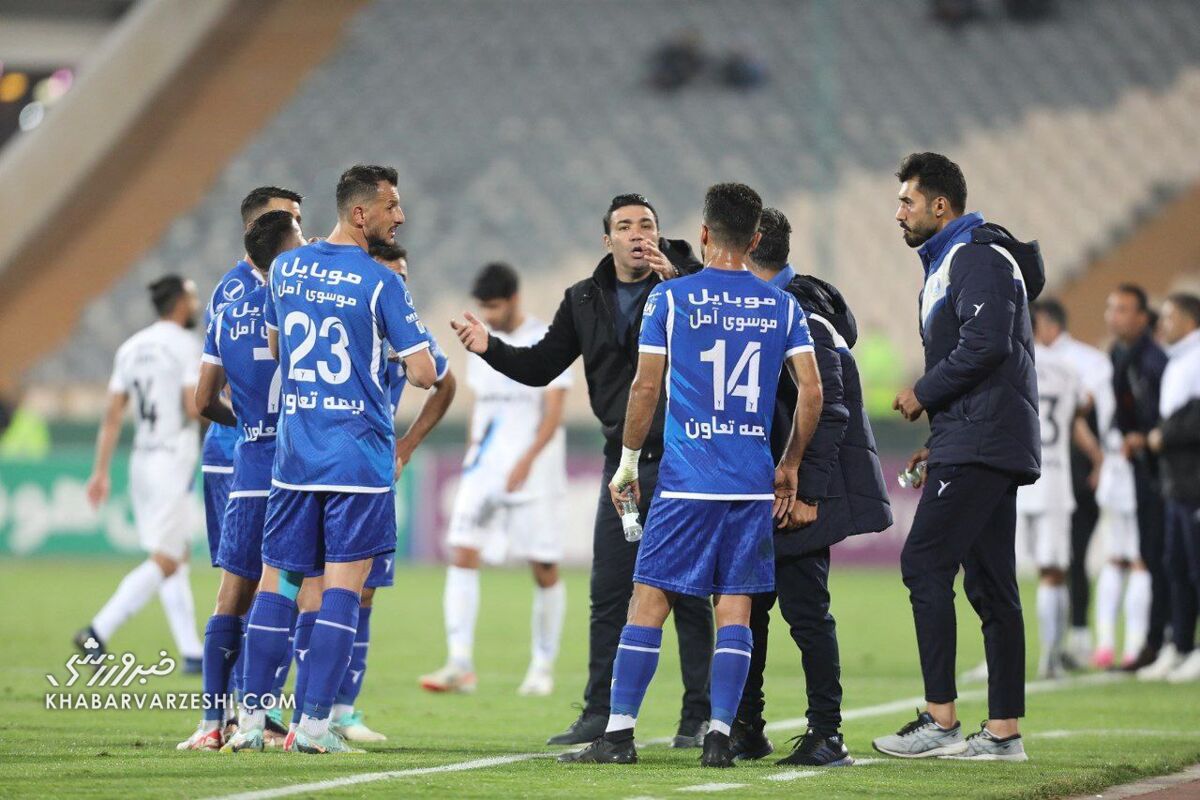 تصمیم محرمانه نکونام برای نقل و انتقالات استقلال/ به این نفرات رضایتنامه ندهید! تصمیم محرمانه نکونام برای نقل و انتقالات استقلال/ به این نفرات رضایتنامه ندهید!