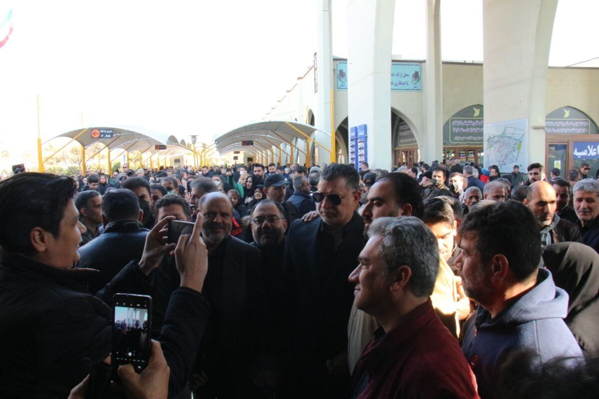 سانسور علی دایی بی فایده است؛ محبوبیت شهریار نزد مردم به روایت تصویر!