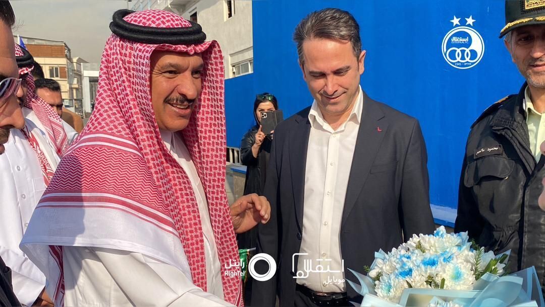 عکس| دیدار غیرمنتظره سفیر عربستان با مدیرعامل استقلال عکس| دیدار غیرمنتظره سفیر عربستان با مدیرعامل استقلال