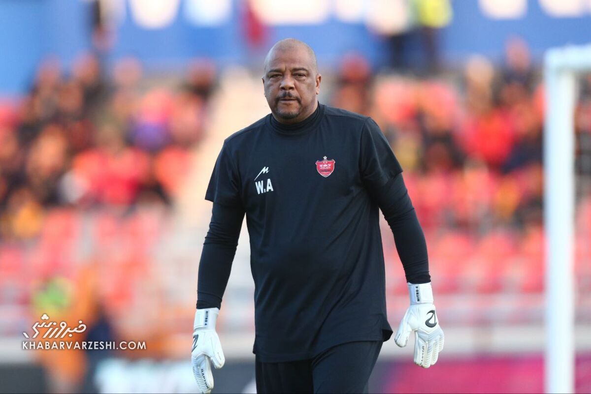 دومین خروجی پرسپولیس مشخص شد/ رفیق صمیمی بیرانوند قراردادش را فسخ کرد دومین خروجی پرسپولیس مشخص شد/ رفیق صمیمی بیرانوند قراردادش را فسخ کرد